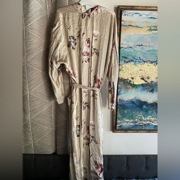 Wilfred  Kimono Sz Med Cream Floral Boho Belt Pockets Viscose Long Sleeve NWT - Picture 6 of 16